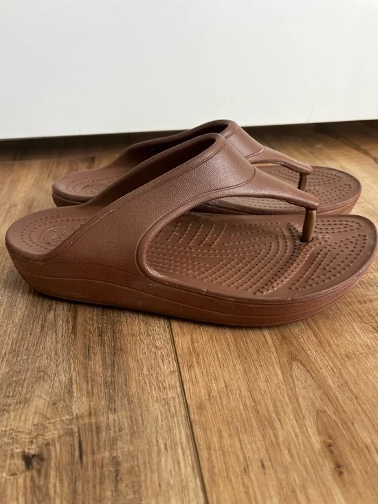 Croc Sloane Platform Sandal - Picture 3 of 4